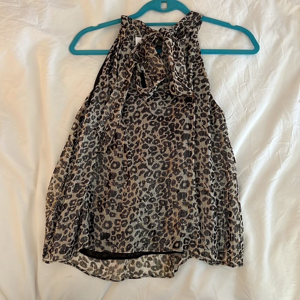 NWT Velvet by Graham & Spencer Leopard/Metallic Top, Size XS - Picture 8 of 8